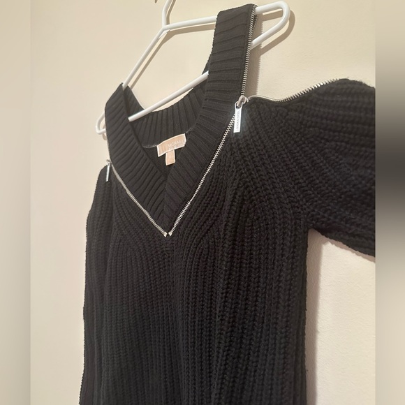 Michael Kors Zip Cold Shoulder Sweater - Picture 5 of 7